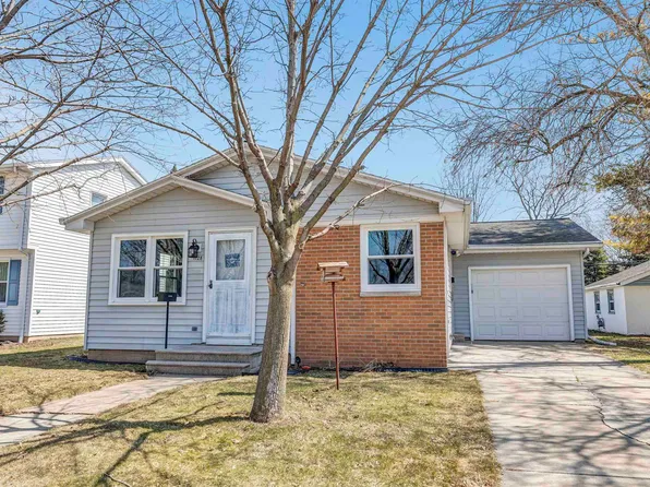 1128 N Locust St, Green Bay, WI 54303