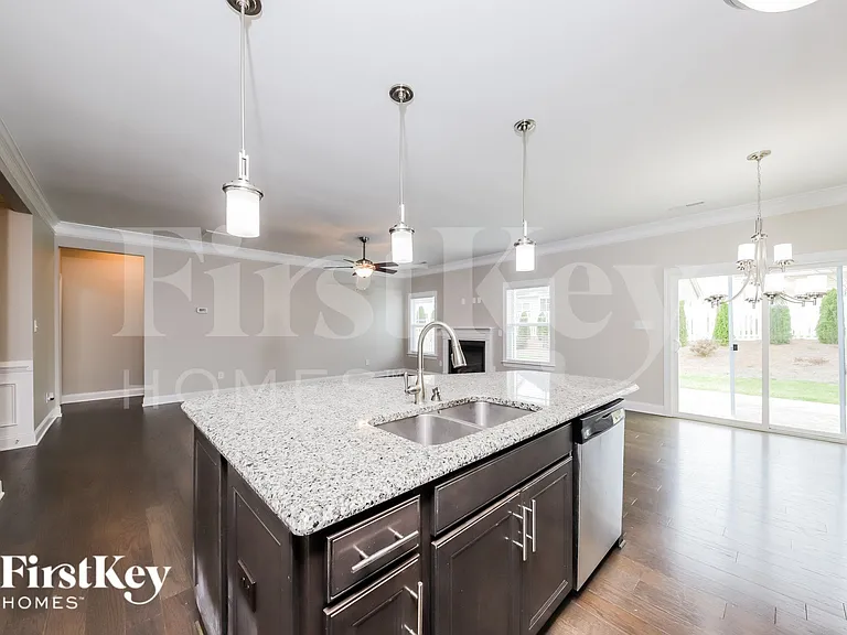 115 Glenmoor Ave — Photo 5