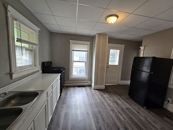 2nd image of 102 South St