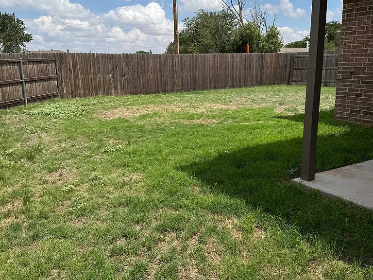 2901 Urbana Ave — Photo 24
