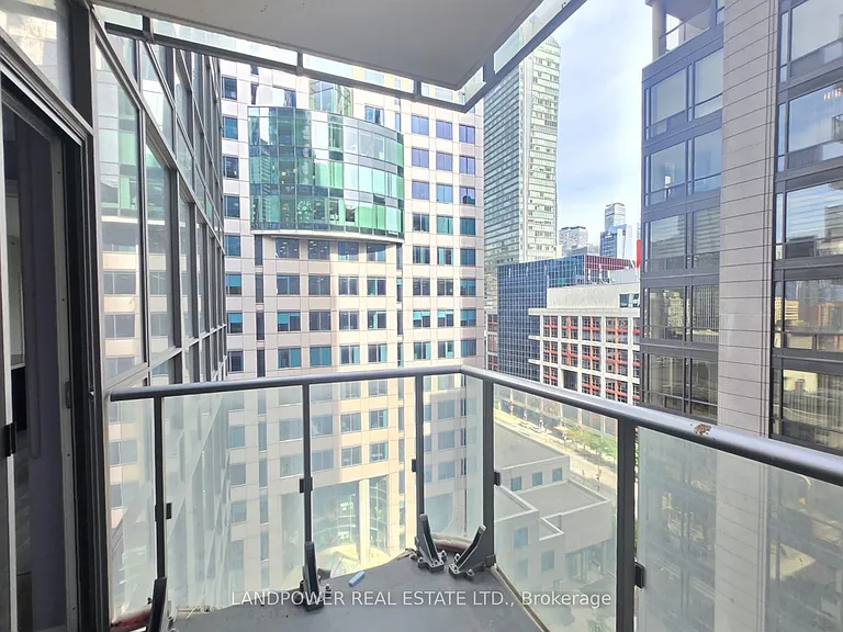 8 Mercer St #1405 — Photo 17