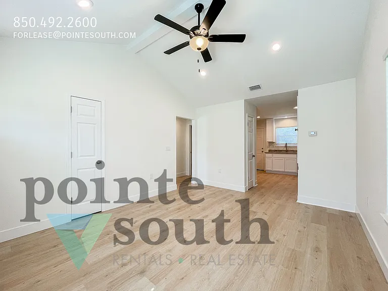 25121 Olive St #B — Photo 4