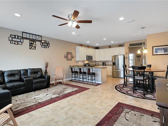 5th image of 7291 Duxbury Ln