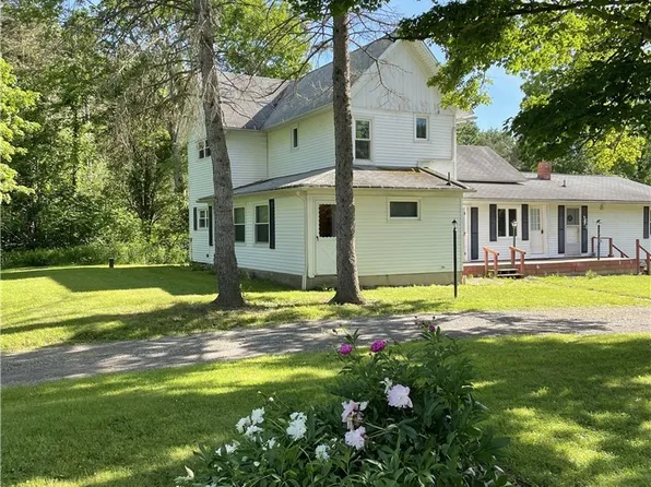 13092 Quaker St, Collins, NY 14034