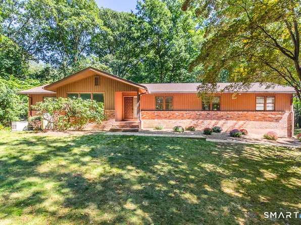 14 Mitchell Lane, Woodbridge, CT 06525