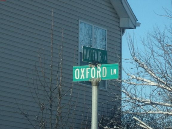 5th image of 1090 Oxford Ln