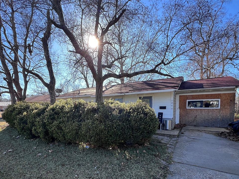 1st image of 1509 James St
