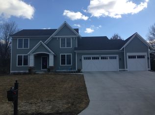 6368 Cascade Pointe Dr SE, Grand Rapids, MI 49546