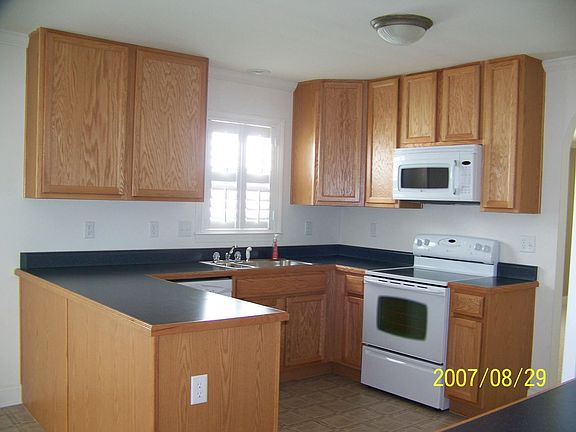 2nd image of 3328 N Park Dr