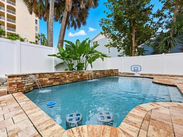 1149 2ND Street N, Jacksonville Beach, FL 32250