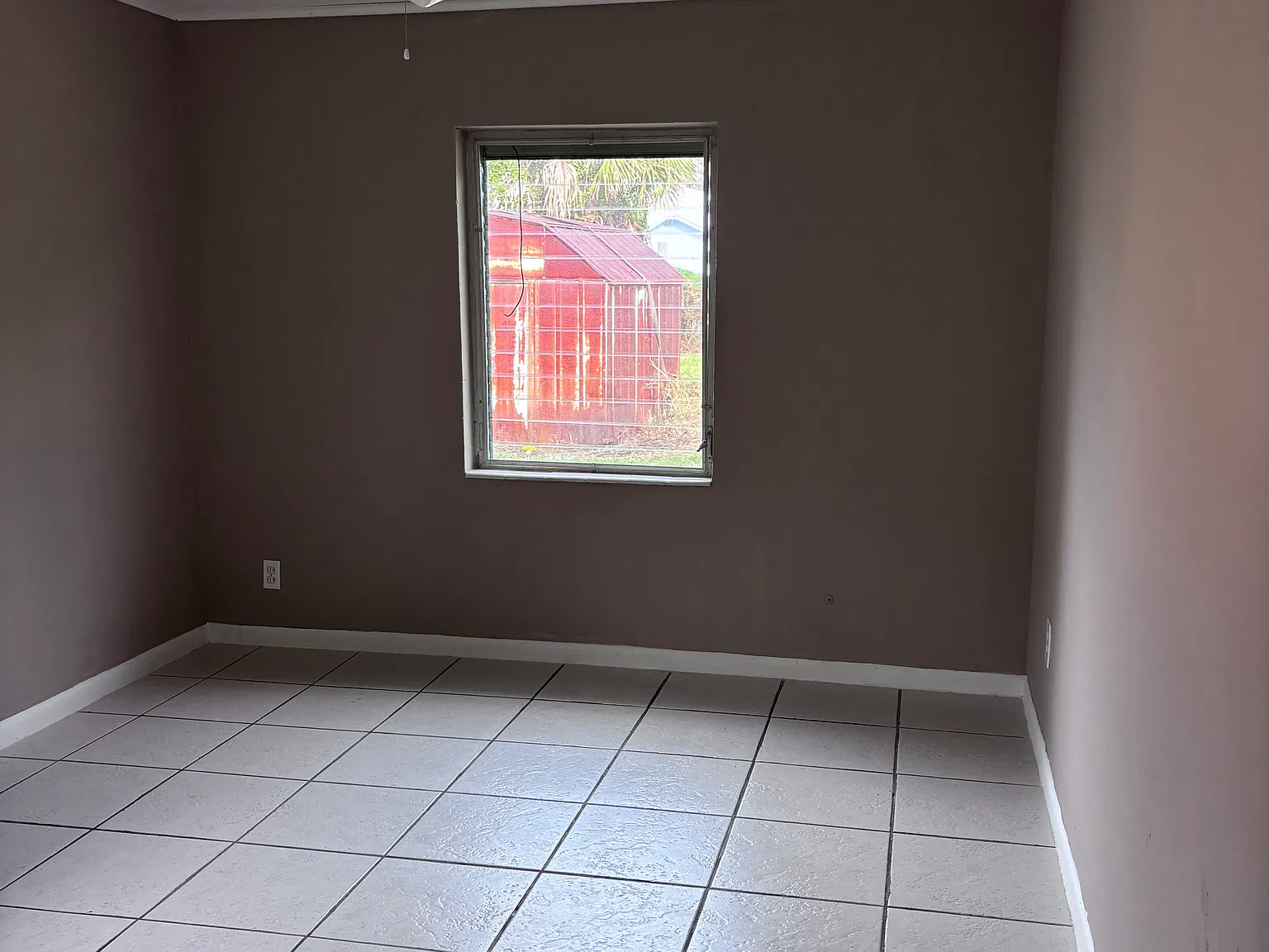 3 bed, 1700 sqft, $2,100 — Photo 4