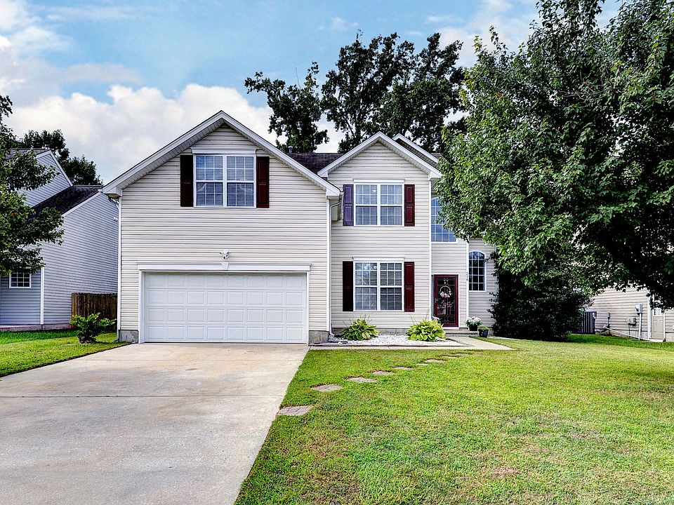 1st image of 218 Lyon Dr