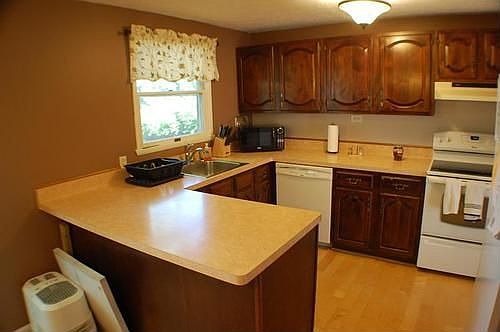 5th image of 1546 Redfern Dr