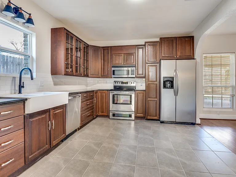 1631 Homewood Pl — Photo 10