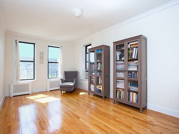 2nd image of 1890 A C Powell Blvd APT 6C