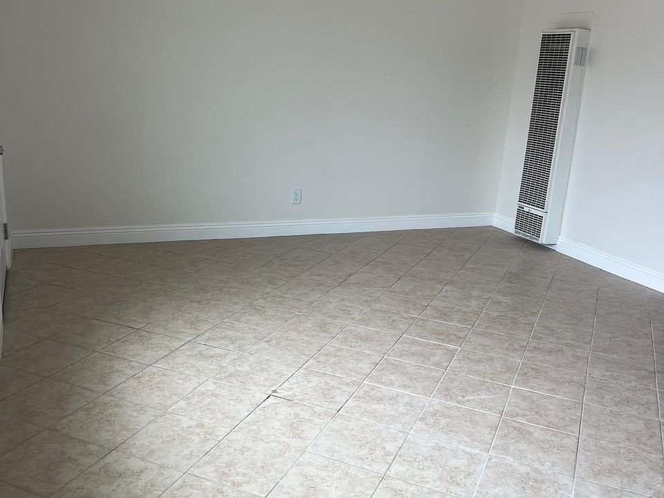 1st image of 12720 Kalnor Ave #1