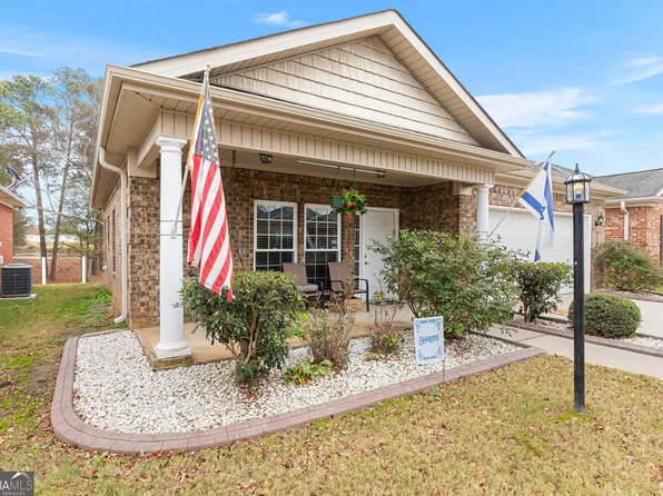 234 Cottage Cir, Byron, GA 31008