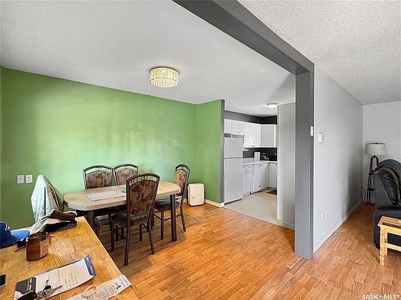 4th image of 513 Main STREET