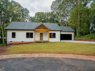 83 Crestwood Dr, Hartwell, GA 30643