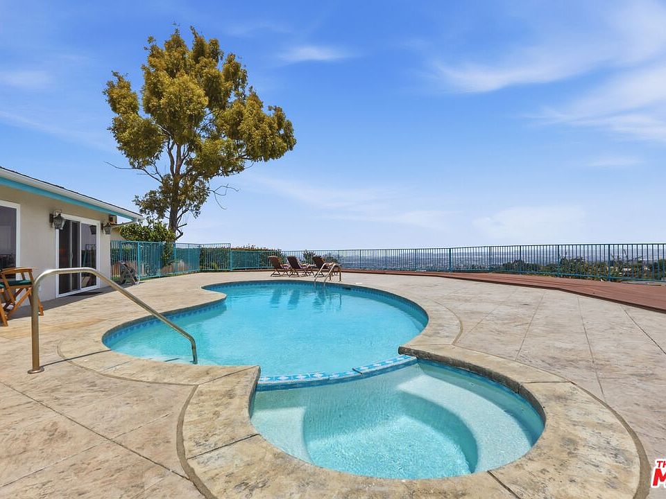 1st image of 27138 Diamondhead Ln