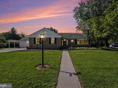 208 E Hillcrest Dr, Carlisle, PA, 17013