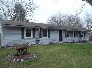 16 Parker Dr, Wareham, MA 02571