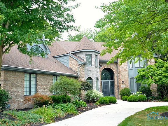 2nd image of 26029 Edinborough Cir