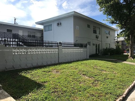 2nd image of 17031 NE 21st Ave #17