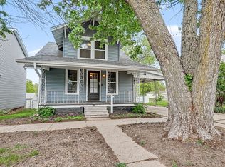 438 N 4th St, Oskaloosa, IA 52577