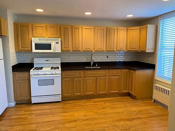 3rd image of 1057 73rd St #2