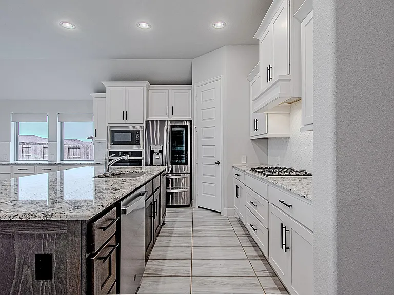 4002 Maple Glen Dr — Photo 13