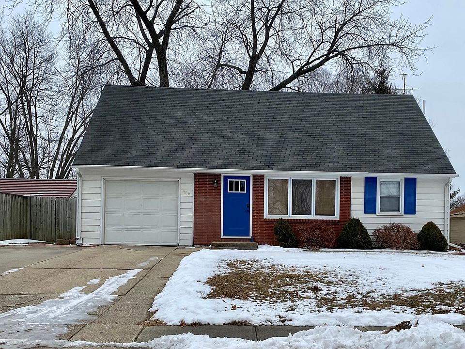 1st image of 206 N 5th St