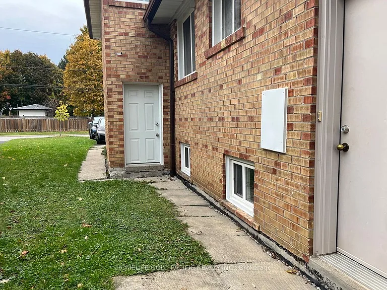 244 Maxwell St — Photo 14