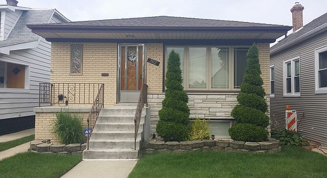 1st image of 3312 N Ozark Ave