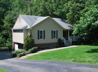 6924 Holly Bark Dr, Midlothian, VA 23112