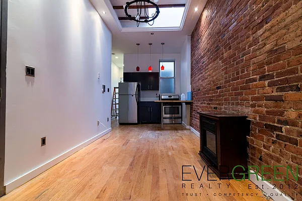 Rented by Pinn Realty | media 21