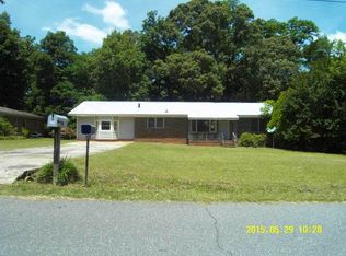 211 Mason Dr, Centerville, GA 31028