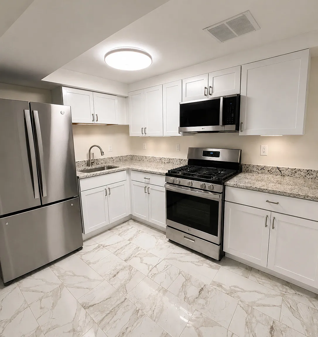 2 bed, 1.0 bath, 8963 sqft, $2,050 — Photo 1