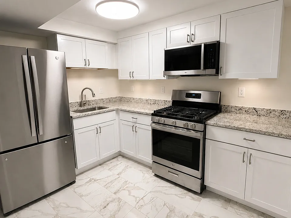 267 Branford Rd #103
