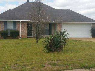 673 Falcon Ln, Florence, MS 39073