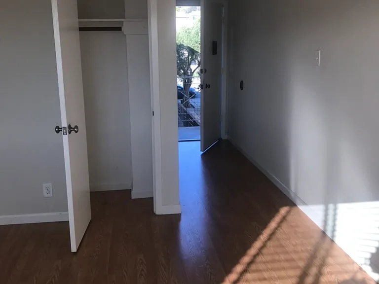 569 Commercial Ave — Photo 12