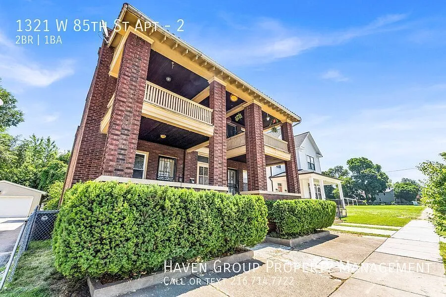 1321 W 85th St | Apt 2, Cleveland, Ohio, 44102 - Spacious 2-bed 1-bath apartment! — Photo 2