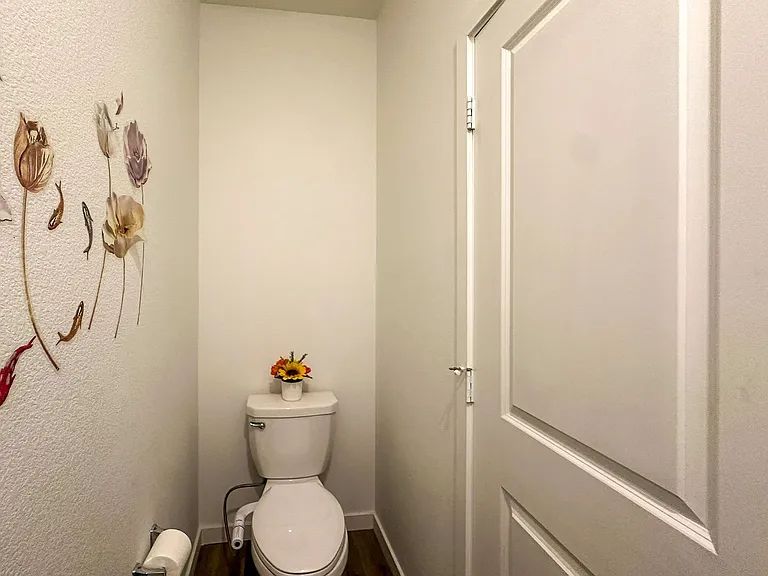 9037 Borrowdale Ln — Photo 7