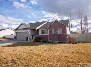 3824 E Deer Strm, Idaho Falls, ID 83401