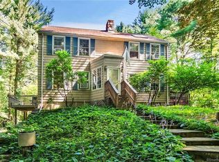 37 Milan Rd, Woodbridge, CT 06525