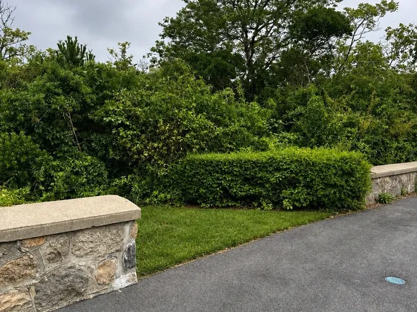 0 Road To The Cemetry, Cuttyhunk, MA 02713