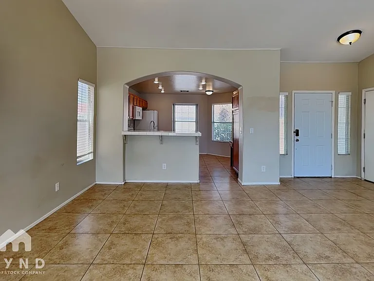 4044 Forestville St — Photo 3