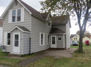 413 Wisconsin Ave, Gladstone, MI 49837