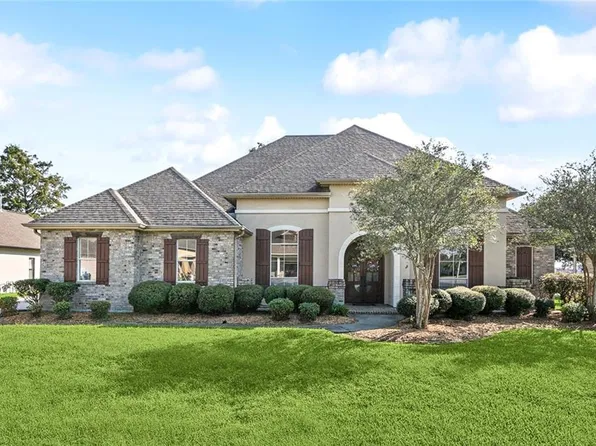 1829 Squirewood Dr E, Harvey, LA 70058