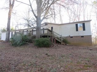 1390 Mill Dr, Catawba, NC 28609